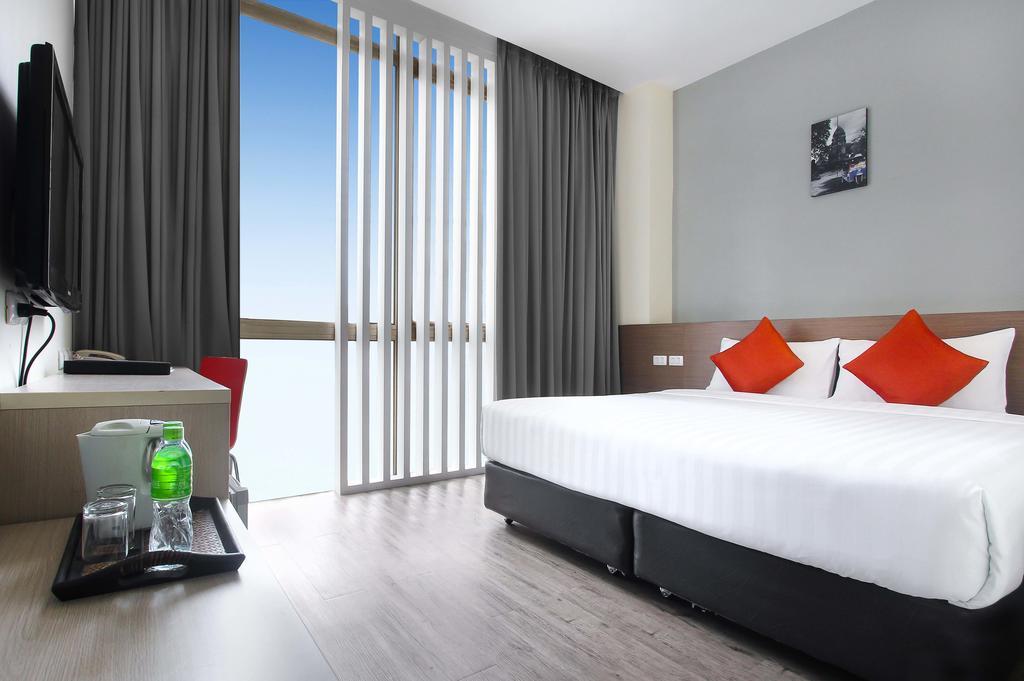 D Varee Xpress Makkasan Hotel Bangkok Dış mekan fotoğraf