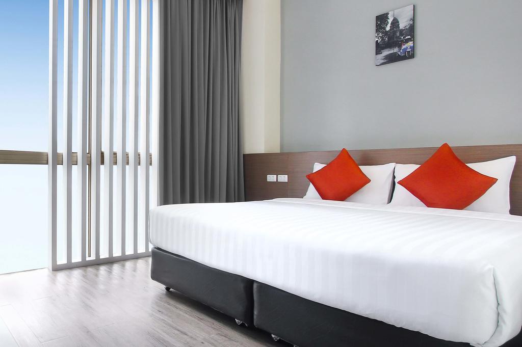 D Varee Xpress Makkasan Hotel Bangkok Dış mekan fotoğraf